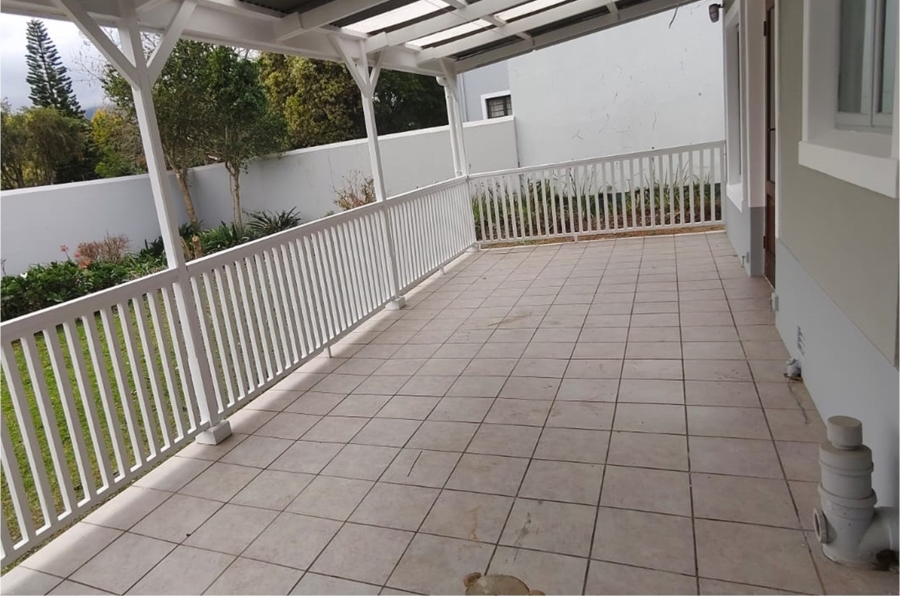To Let 4 Bedroom Property for Rent in Heather Park Western Cape